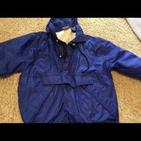 Pull over jacket size medium - Picture 2 of 4